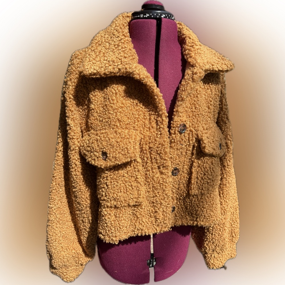 Women’s Oversized Tan ‘Teddy’ Sherpa Jacket with Patch Pockets